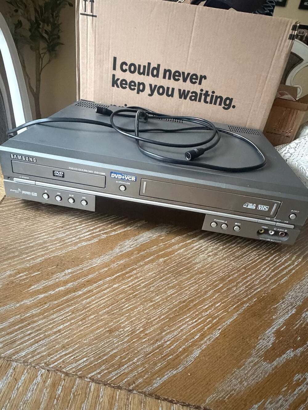 Samsung DVD-V2000 DVD/VHS Dual Deck Player